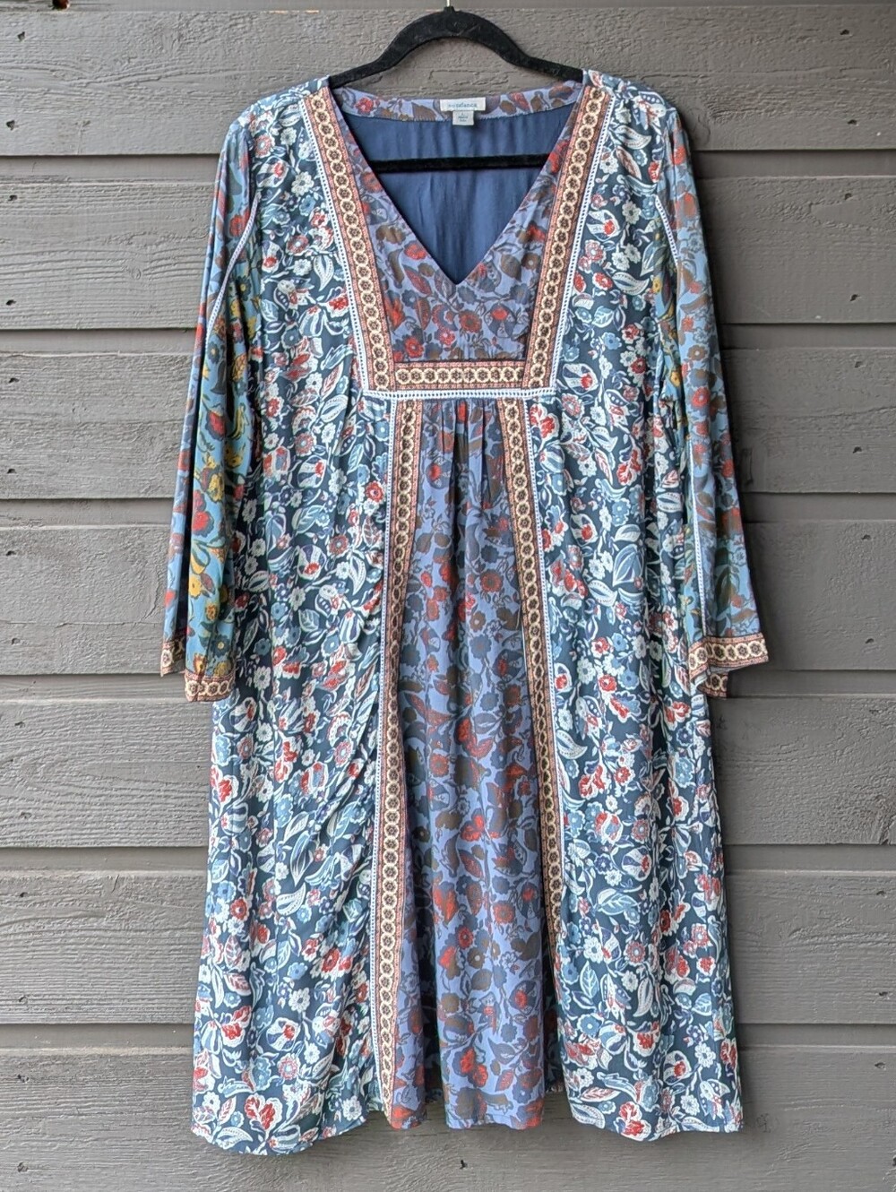 Sundance Boho Floral V-Neck Women’s Dress Size Large Patchwork Blue